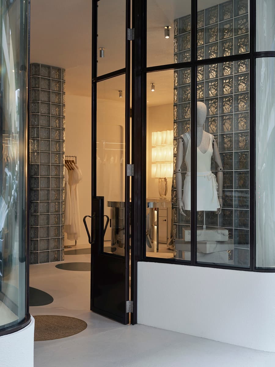 Интерьер флагманского магазина SIR в Сиднее — проект Тэмсин Джонсон