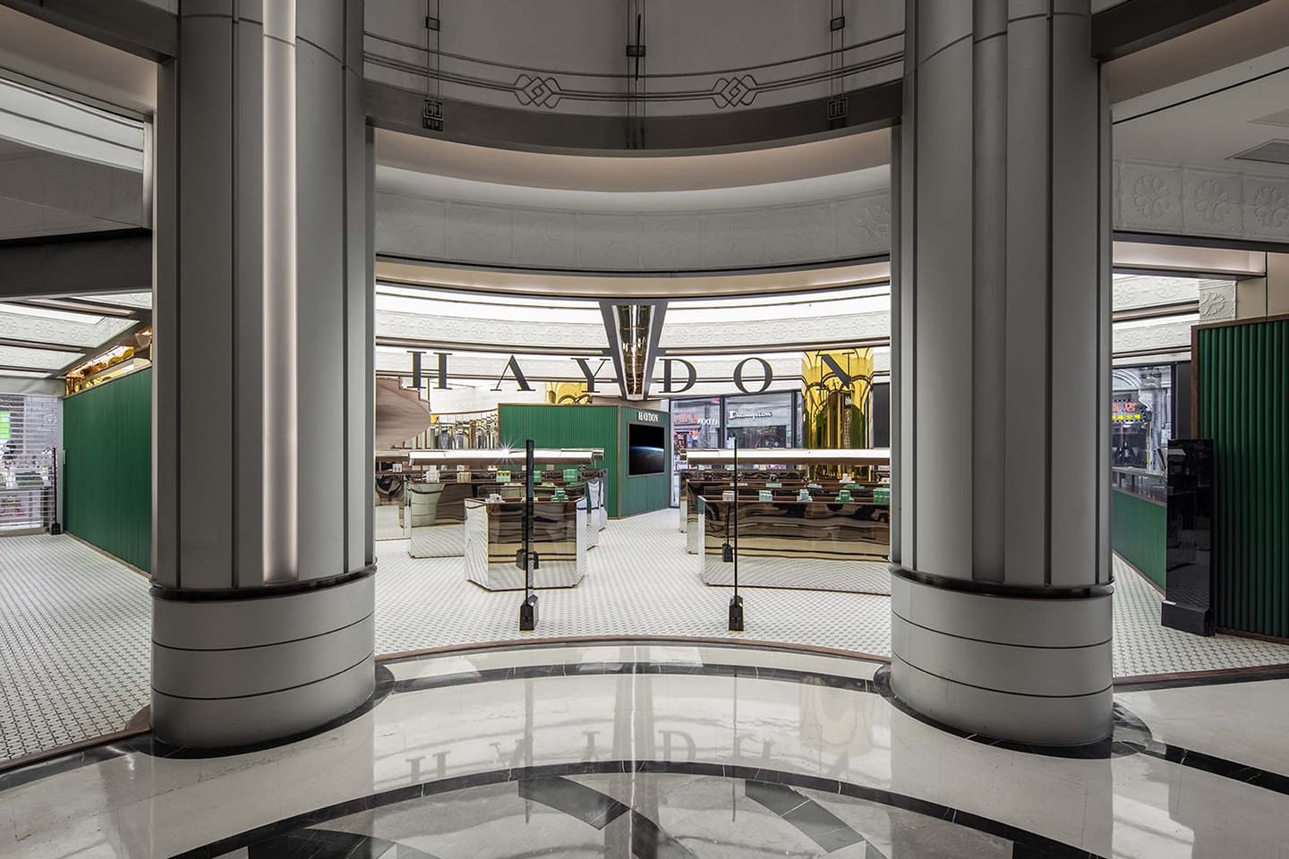 Интерьер на границе восточной и западной культур – проект Various Associates