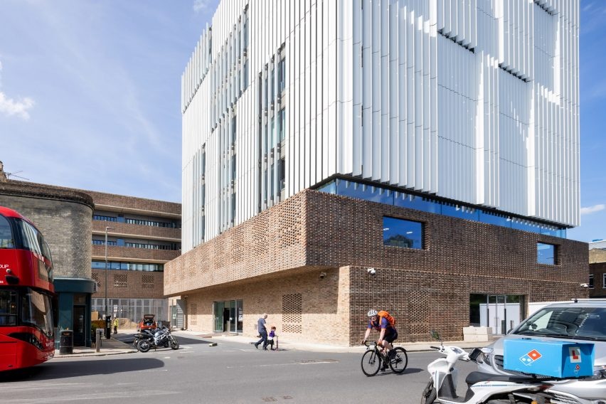 Новое здание Королевского колледжа искусств по проекту Herzog & de Meuron