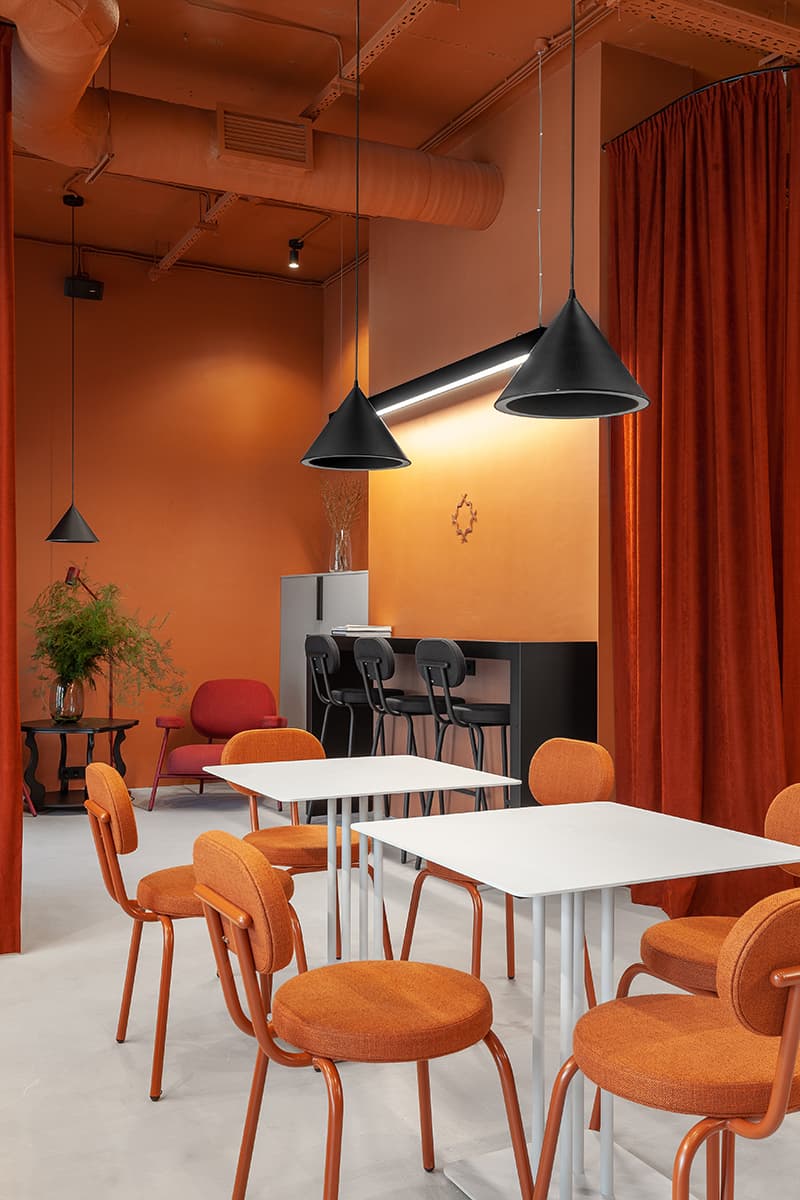 Контрастный микс культур в интерьере ресторана BLAU – проект Александры Бурмистровой