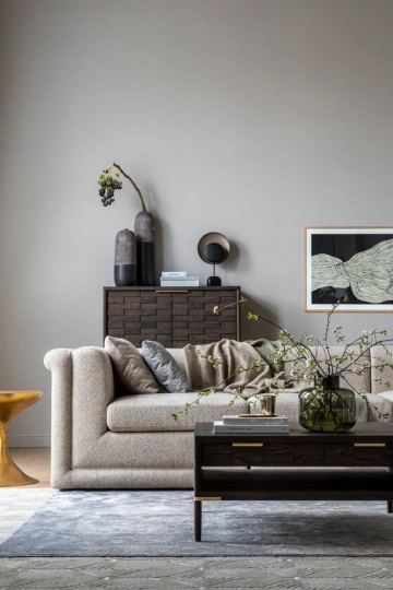 Dantone Home представил новый диван по дизайну Джеймса Паттерсона