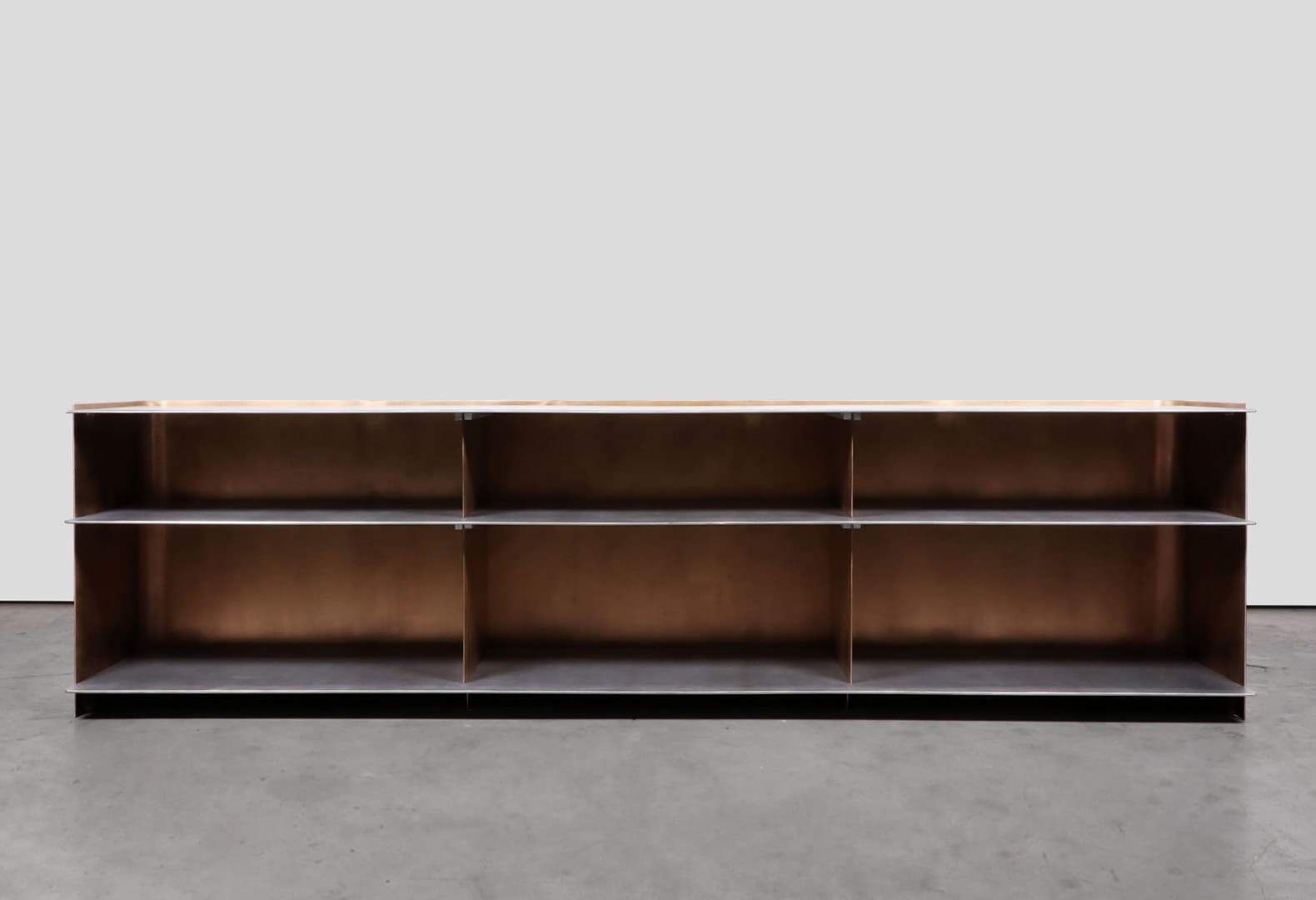 Марцин Русак. Консоль из серии Merging Metals