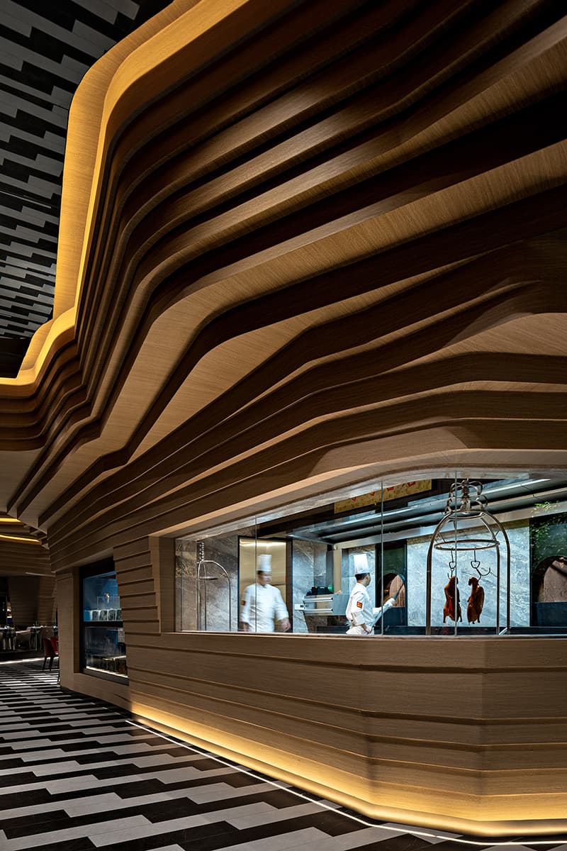 Интерьер китайского ресторана со скульптурным потолком – проект IN.X Design