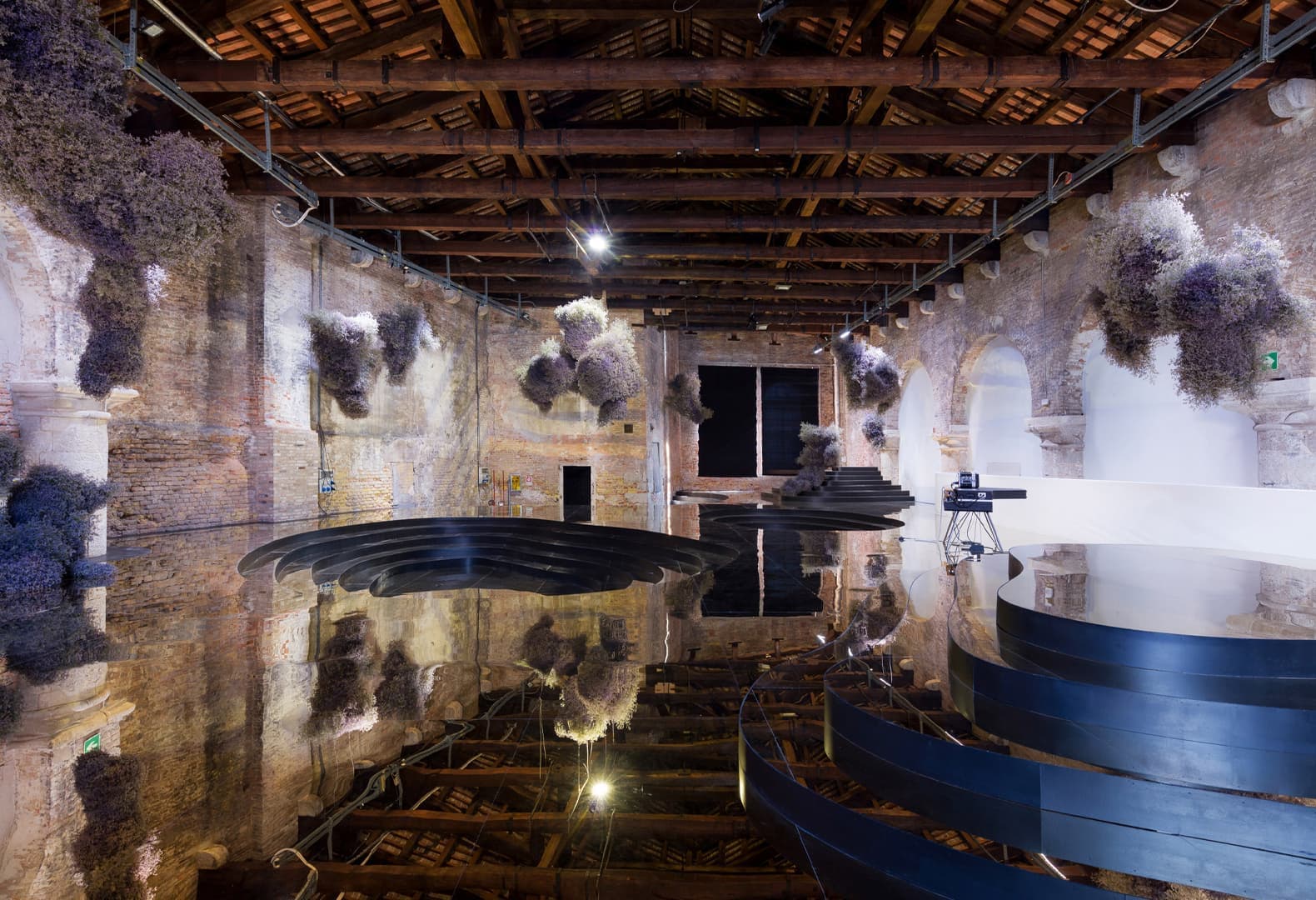 Инсталляция Dixit Algorizmi: The Garden of Knowledge, Space Caviar. Фото: Gerda Studio