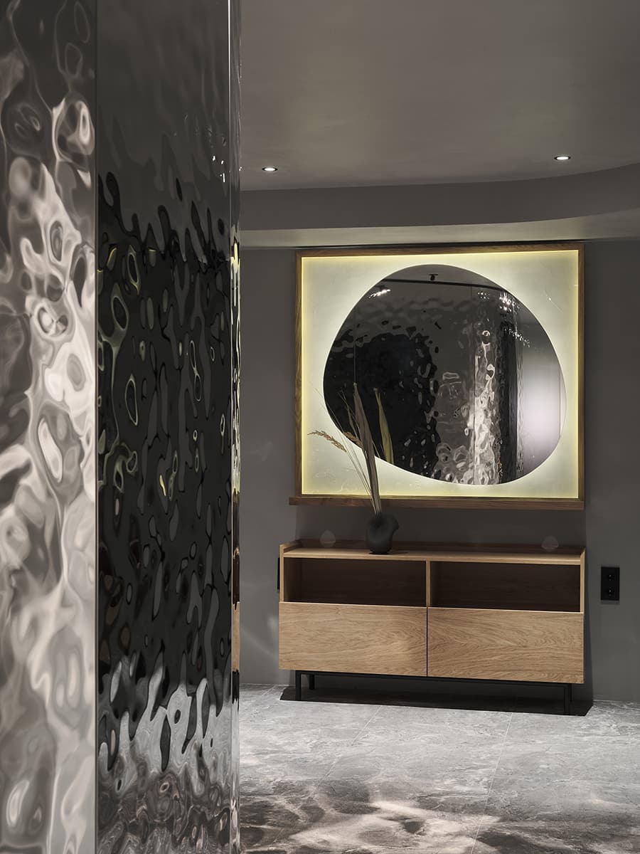 Интерьер подземного SPA-центра, вдохновленный горным озером – проект Levkovich Architects