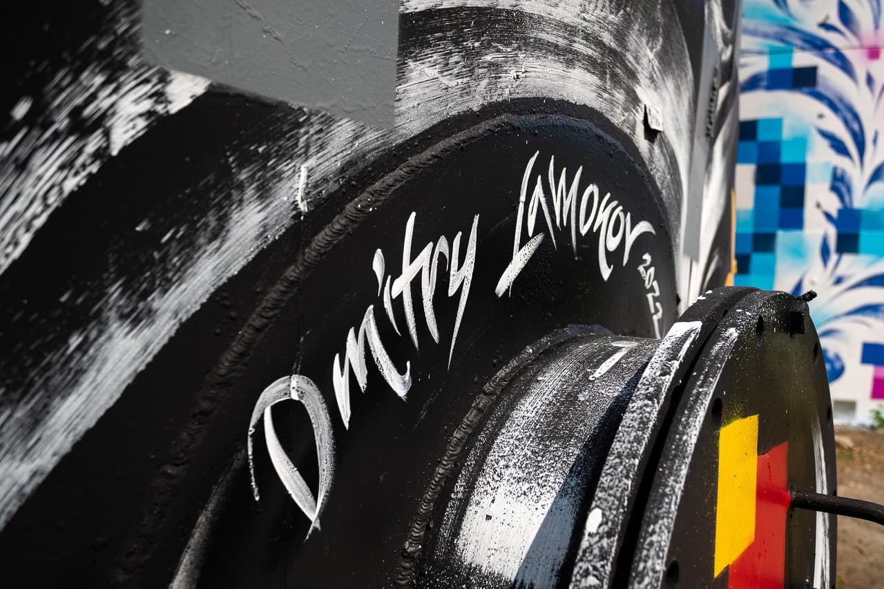 Международный фестиваль уличного искусства STENOGRAFFIA: «Две крепости», Дмитрий Ламонов. Фото: Павел Иванов