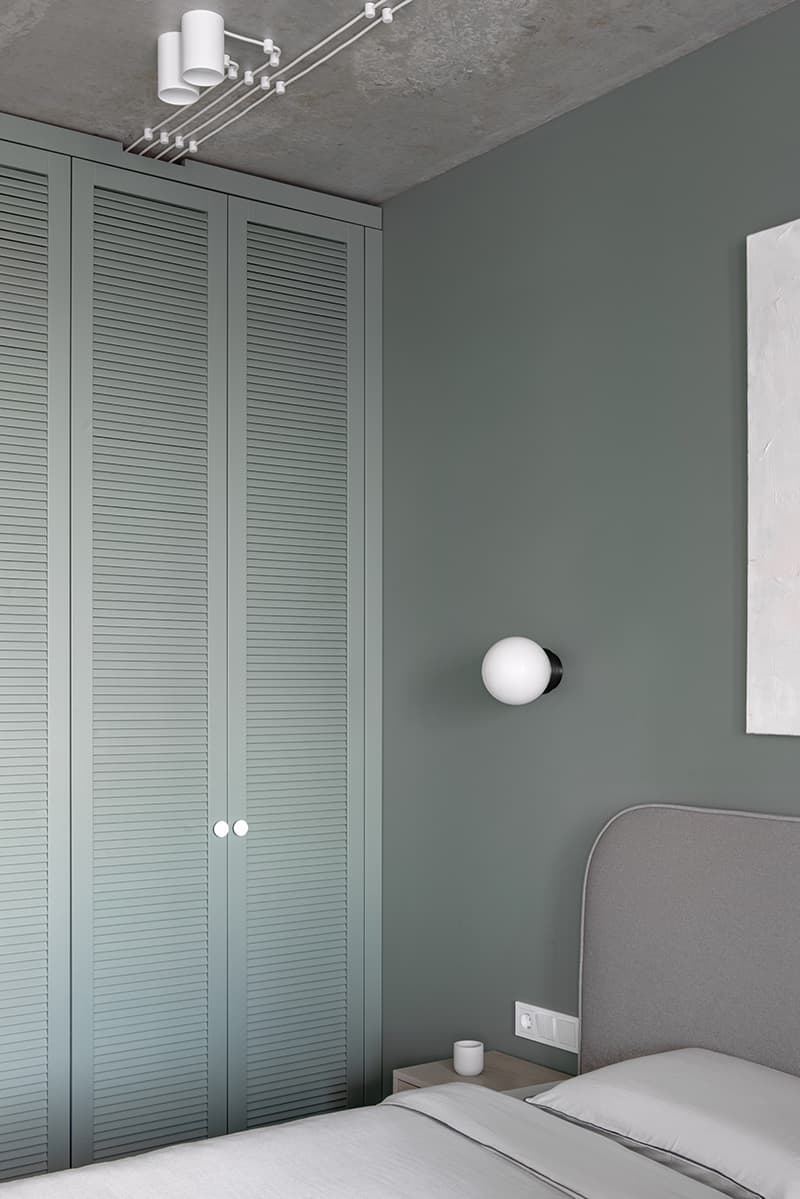 Квартира в голубых тонах с элементами mid-century modern – проект Kononov Studio