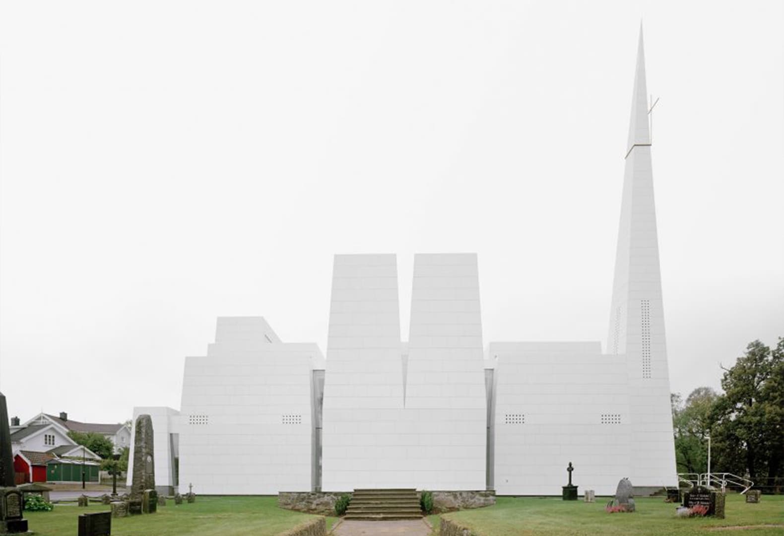 Церковь с фарфоровым покрытием, Эспен Сурневик и Trodahl Architects. Фото: Расмус Норландер