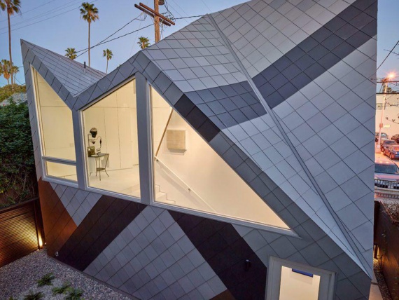 Американские архитекторы Modal Design построили дом для киномана