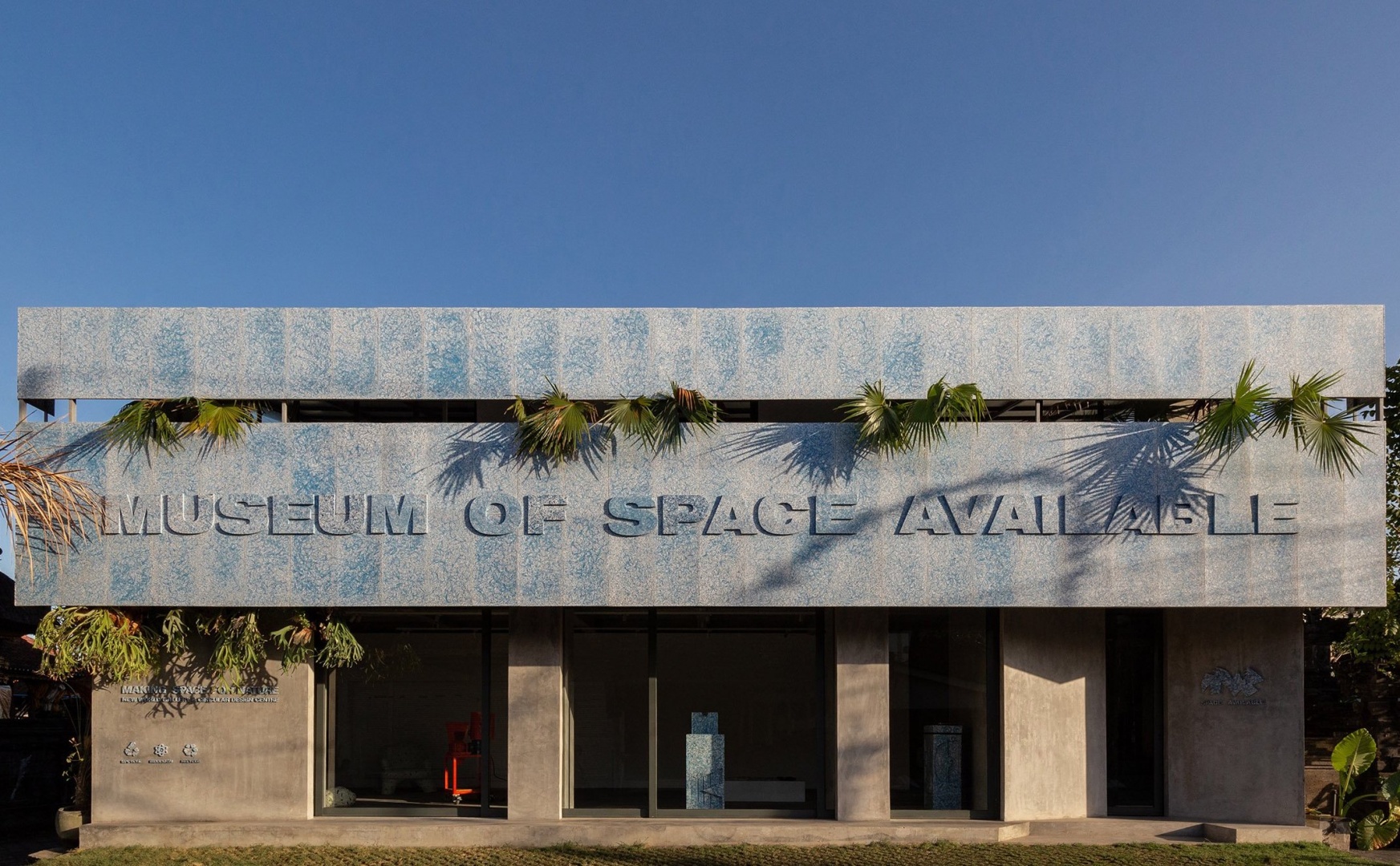 На Бали открылся музей студии Space Available, посвященный устойчивому дизайну