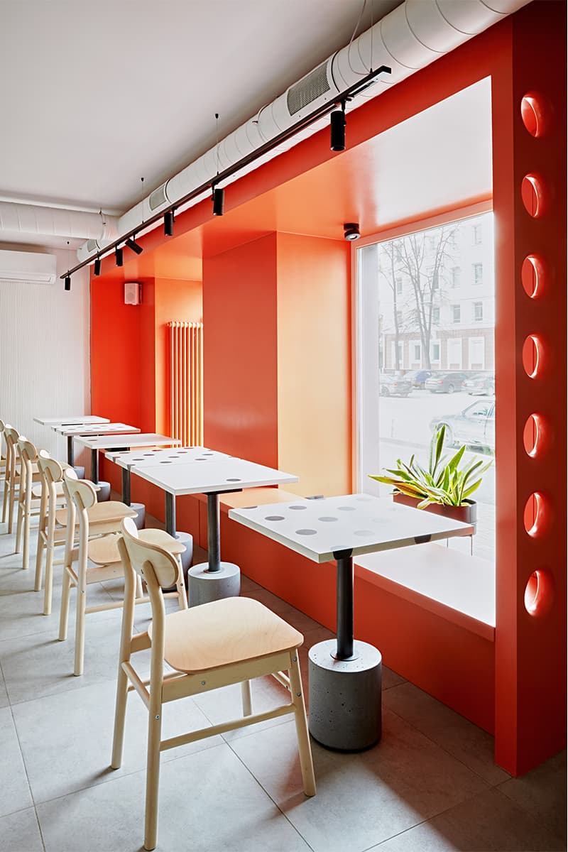 Задорный минимализм в интерьере модной кофейни – проект Lebedeva Project