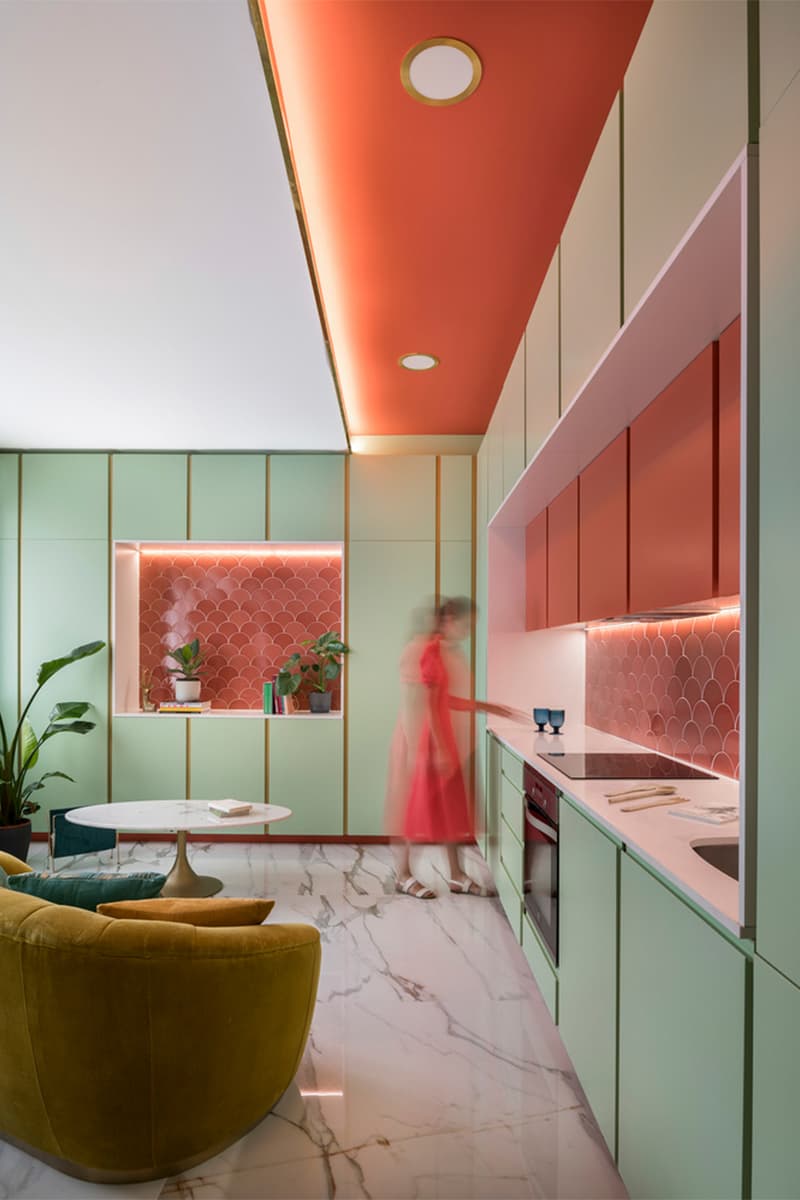 Трансформация старого галантерейного магазина в модную квартиру-студию – проект OOIIO Arquitectura