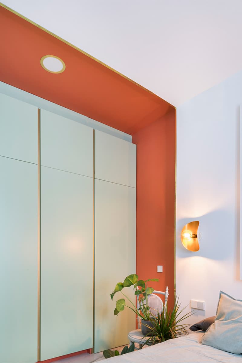 Трансформация старого галантерейного магазина в модную квартиру-студию – проект OOIIO Arquitectura