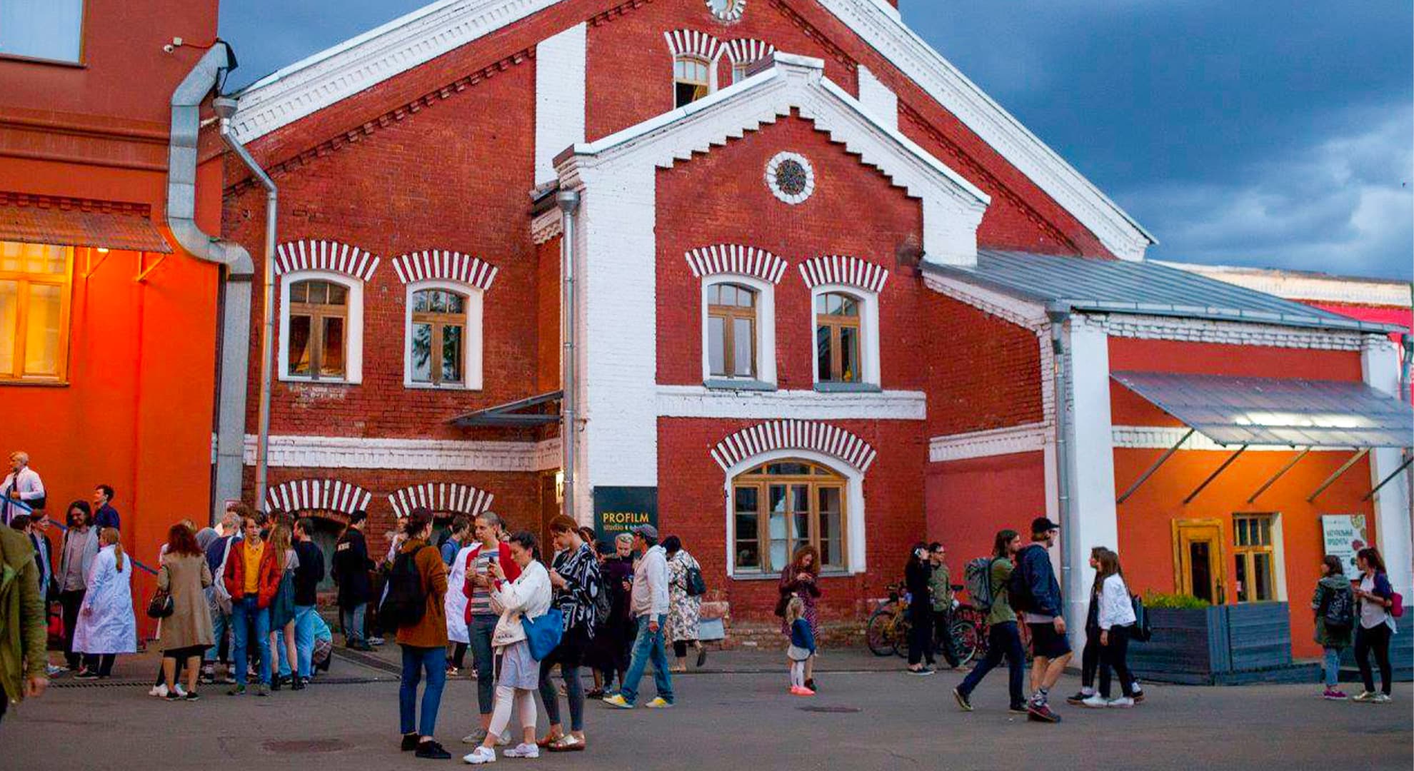 Фабрика талантов: как Винзавод развивает и поддерживает современное российское искусство