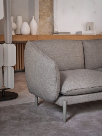Бренд True Design выпустил новый диван по дизайну студии E-ggs