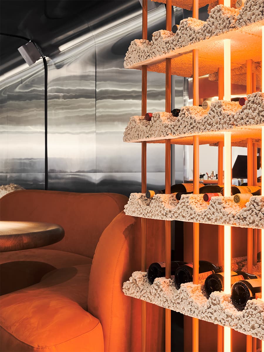 Провокационный интерьер рыбного ресторана – проект DA bureau