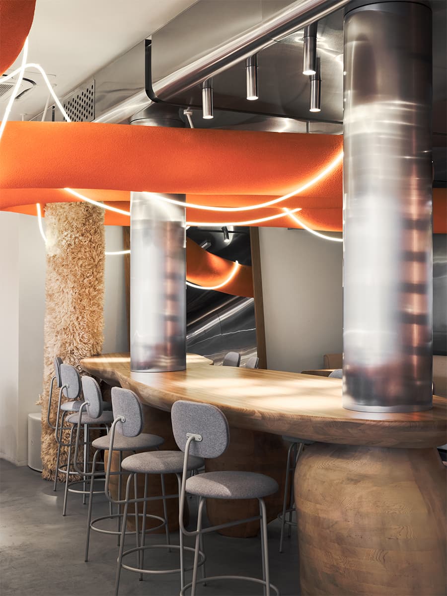 Провокационный интерьер рыбного ресторана – проект DA bureau