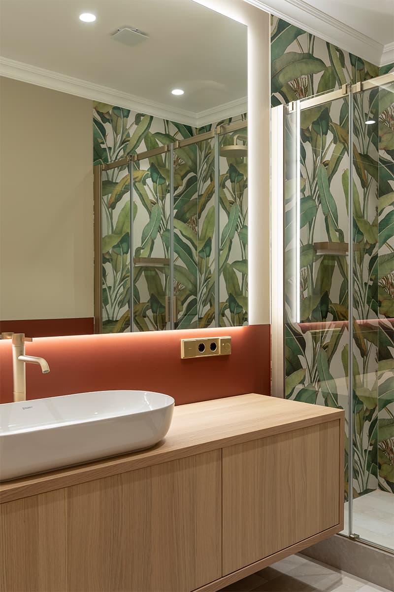 Легкий и светлый интерьер квартиры с двумя гардеробными – проект Александры Бурмистровой