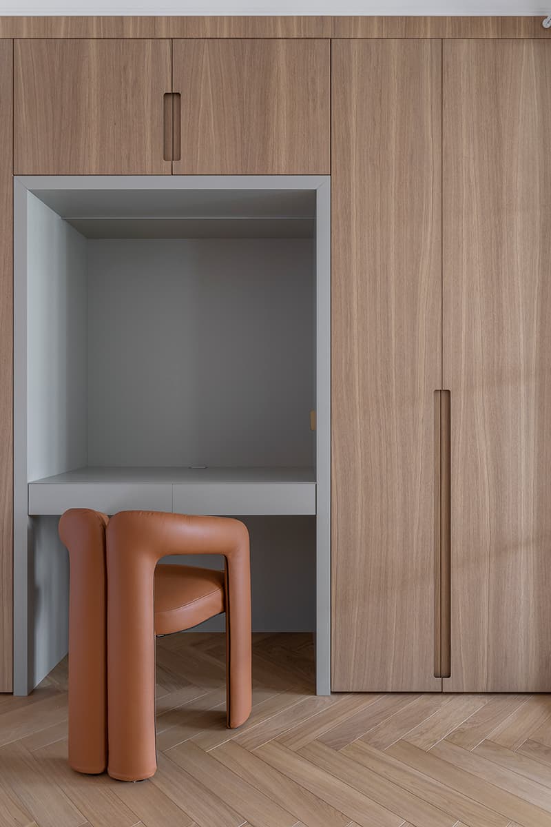 Легкий и светлый интерьер квартиры с двумя гардеробными – проект Александры Бурмистровой