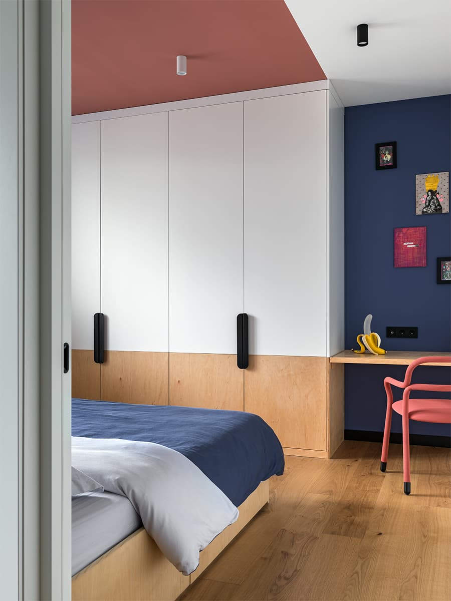 Жизнерадостный интерьер минской квартиры для молодой девушки – проект Михаила Курносова