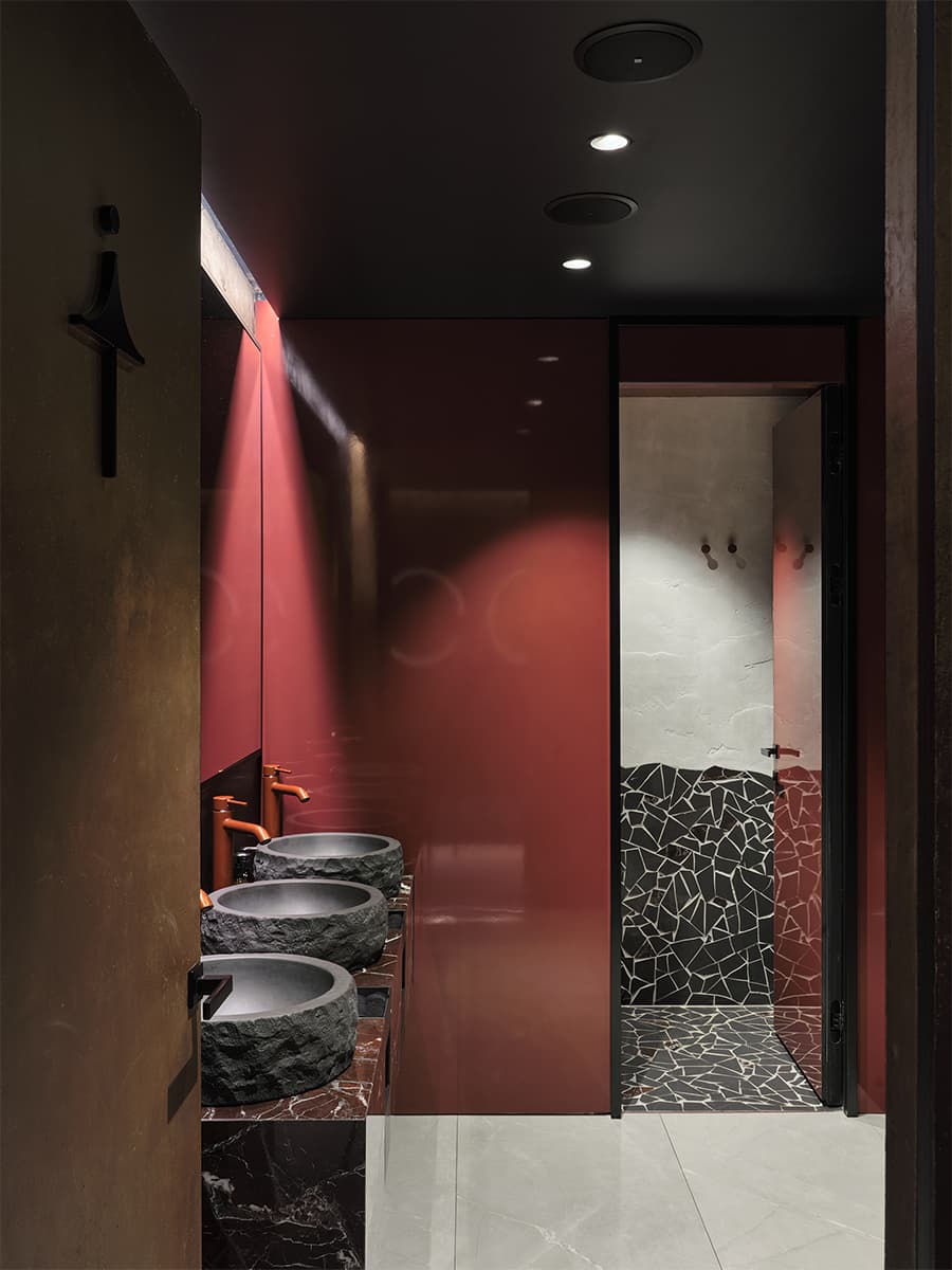 Театральный интерьер ресторана в культурной столице – проект MODGI Group