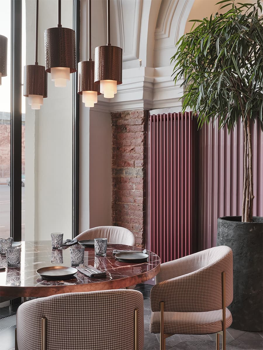 Театральный интерьер ресторана в культурной столице – проект MODGI Group