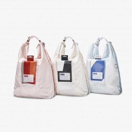 Сумки-рюкзаки из подушек безопасности от бренда Freitag