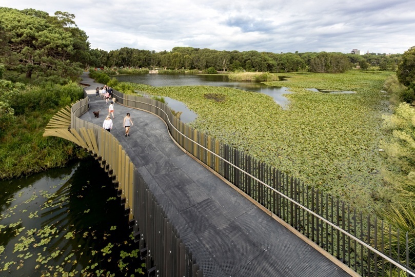 Sam Crawford Architects спроектировали мост в Сиднее с акцентом на местных традициях