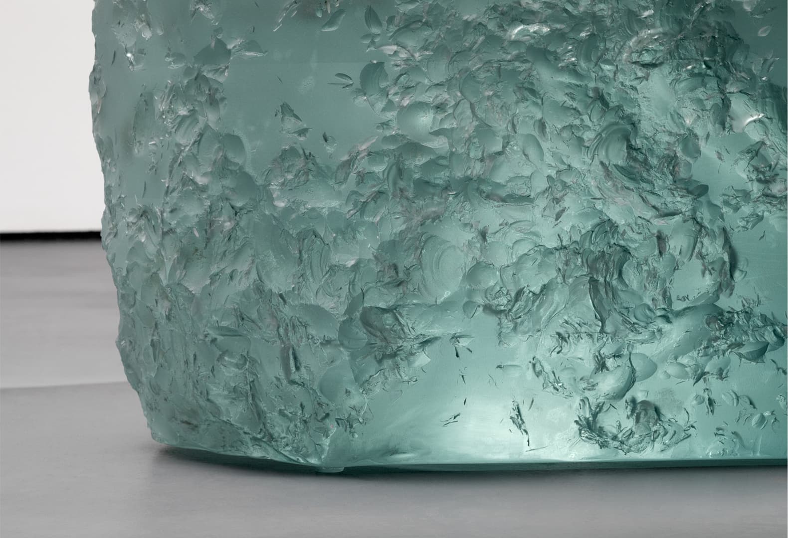 Столики Plain Cuts_Remediated. Вонмин Парк в Carpenters Workshop Gallery