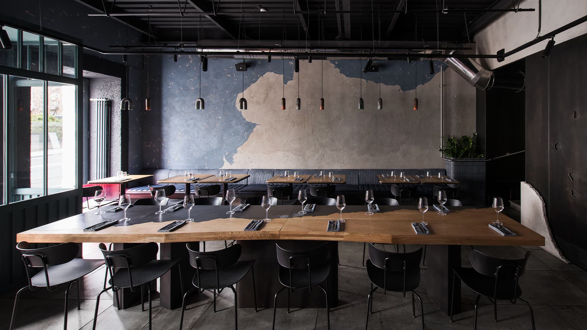 Брутальный интерьер мясного ресторана в центре Москвы – проект PAUM Design