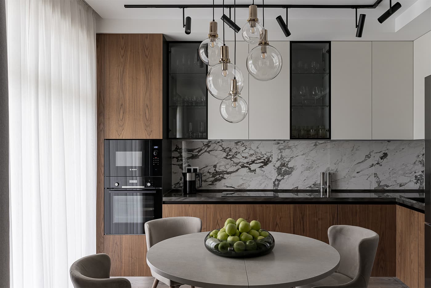 Красочные детские комнаты в интерьере челябинской квартиры – проект Елены Глининой