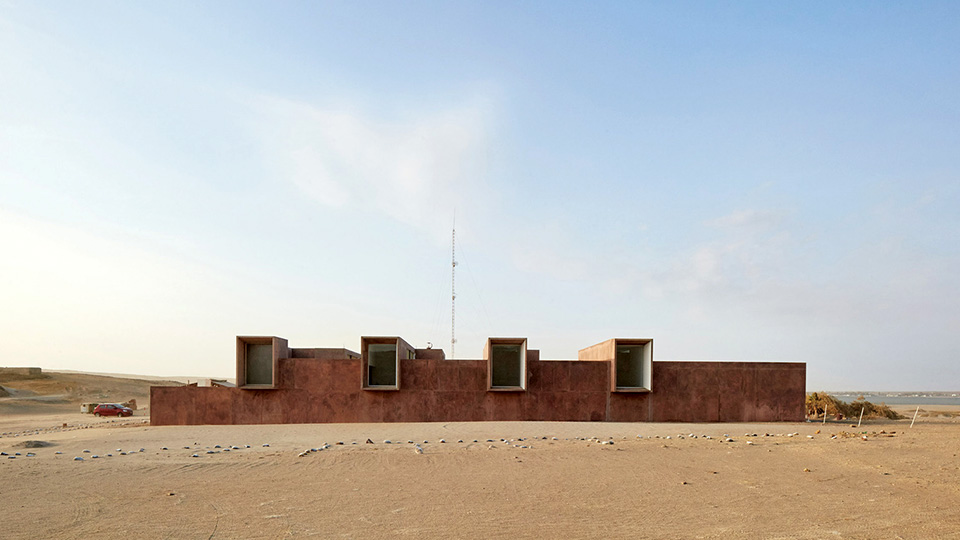 Археологический музей на пустынном полуострове Паракас (Перу) - проект бюро Barclay & Crousse