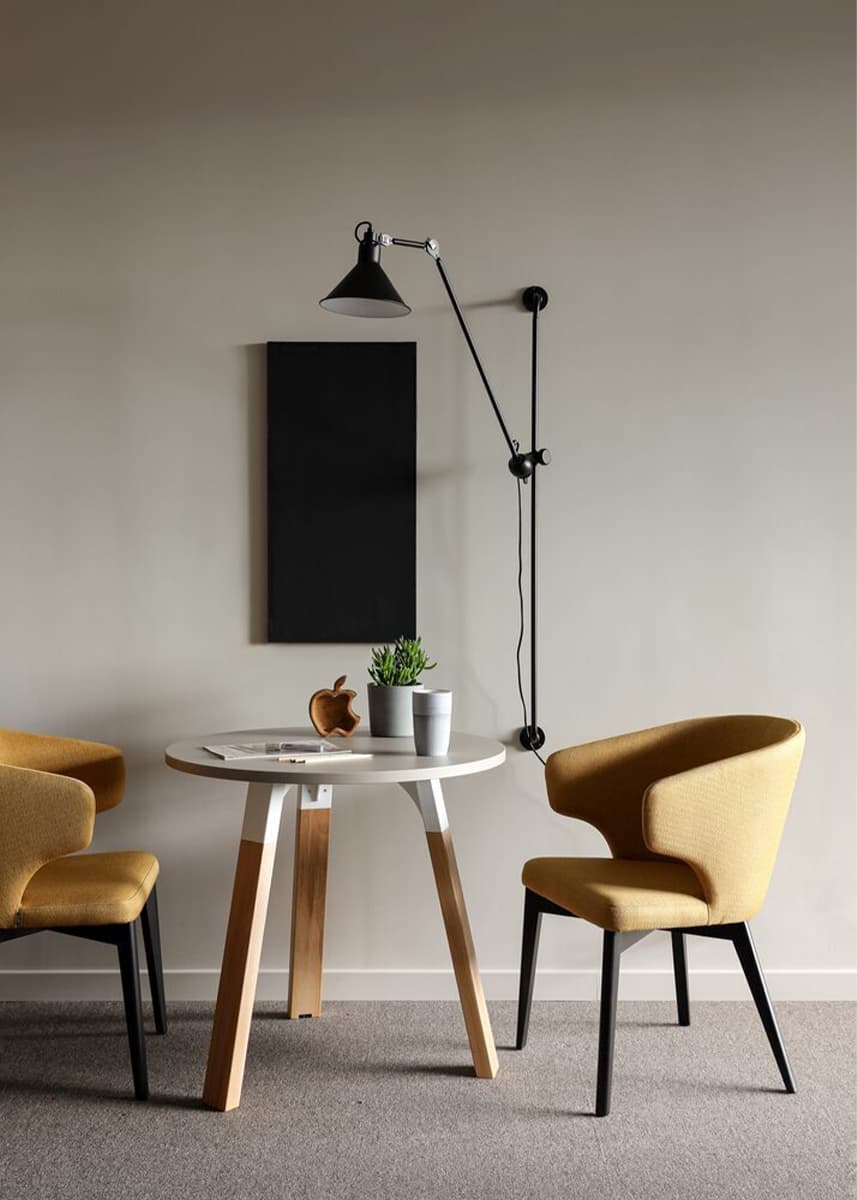 Футуристичные сюжеты и гибкая планировка в интерьере офиса – проект ENTER-ra Design Studio