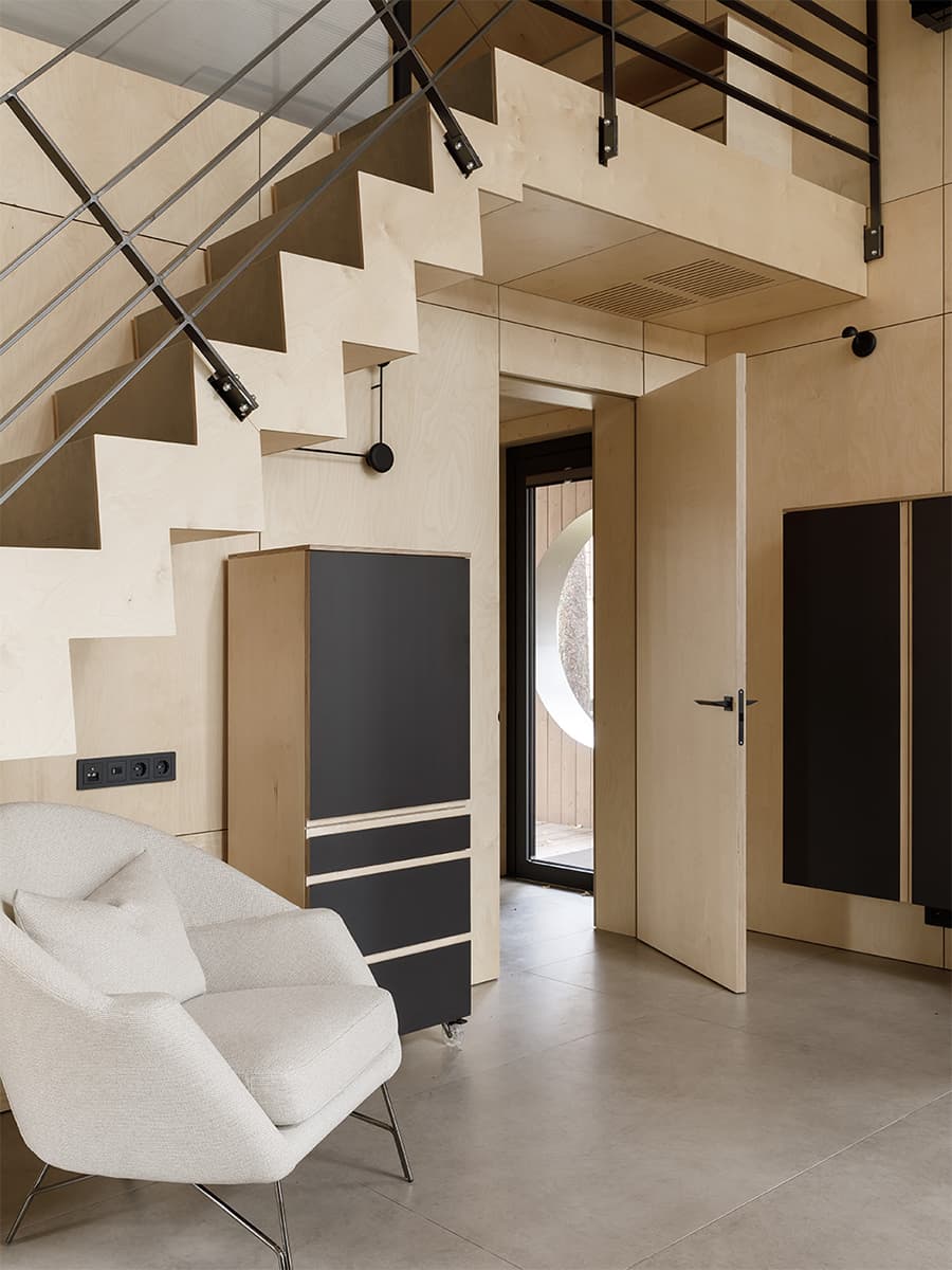 Уютный дом-антагонист для девочки-подростка – проект SPACE FOUR