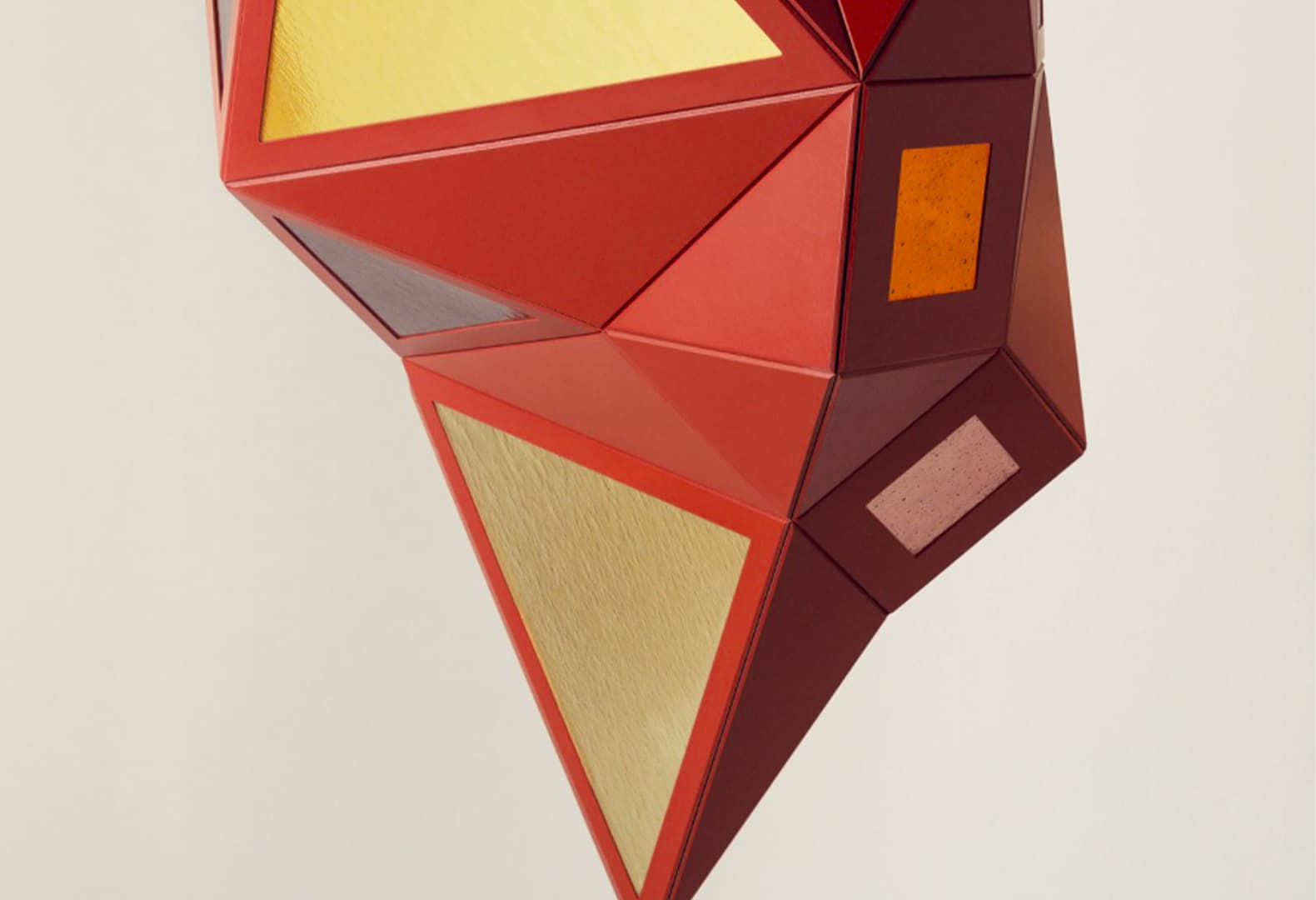 Поверхности +GLASS. WOOD—SKIN и 6:AM Glassworks