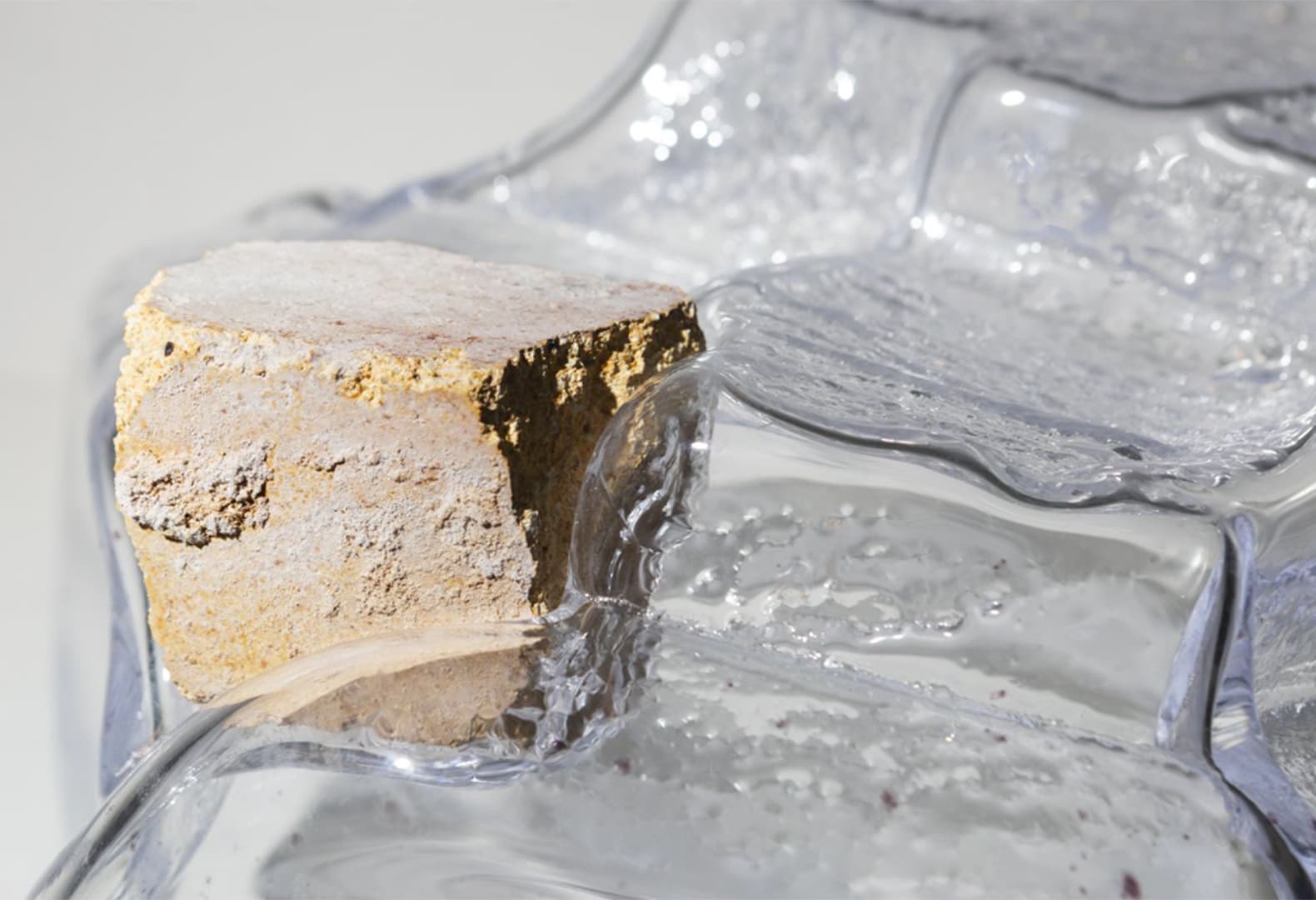 Фрагменты изделий из серии 1/1/1, 6:AM Glassworks