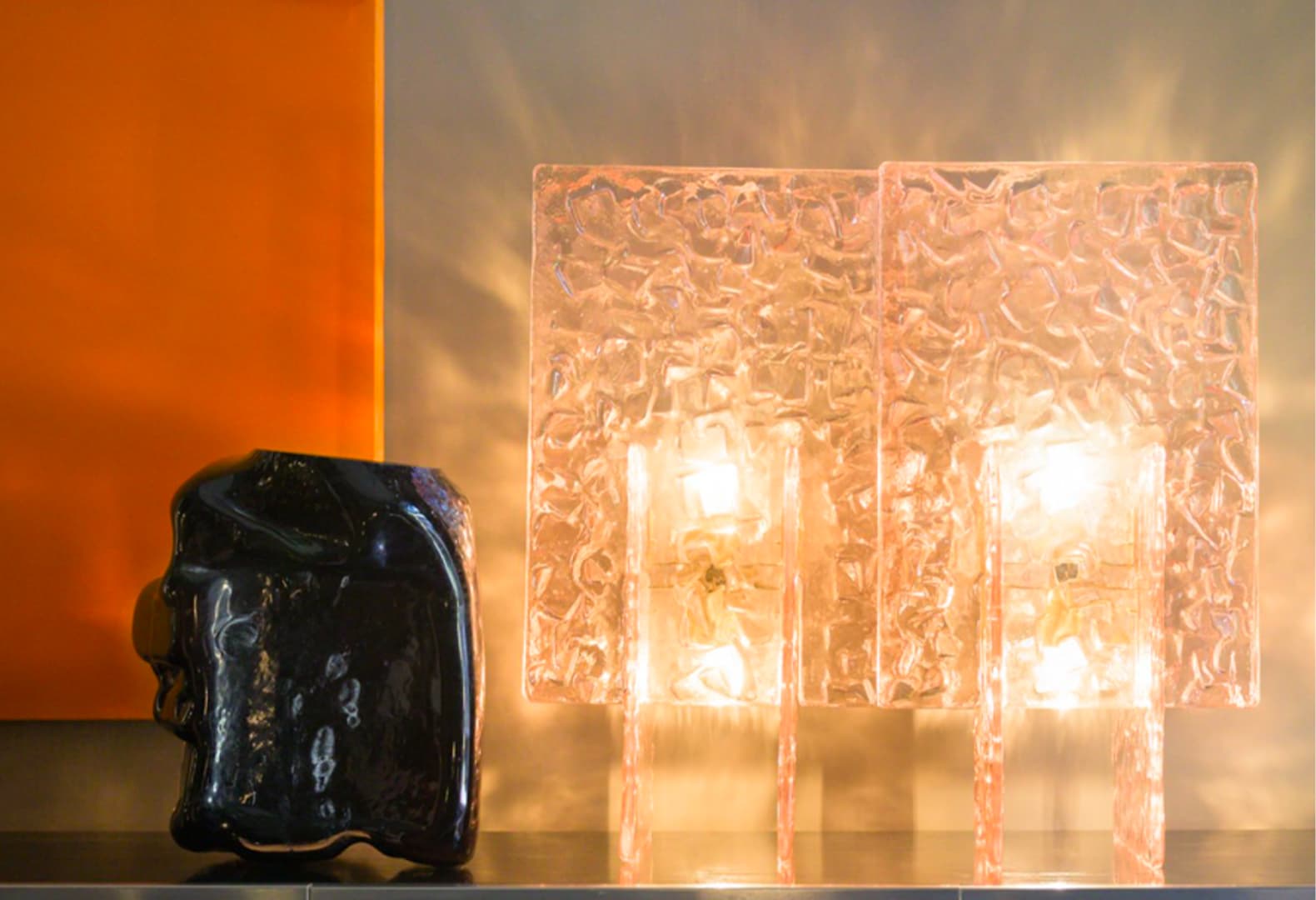 Настольная лампа Lina. Дизайн Ханнеса Пира