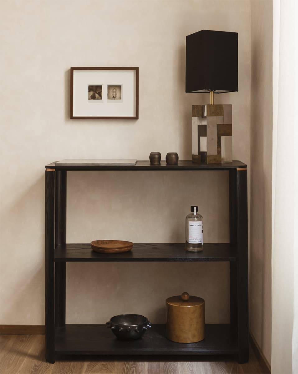 Спокойная роскошь в интерьере мексиканской квартиры для холостяка – проект Chloé Mason Gray