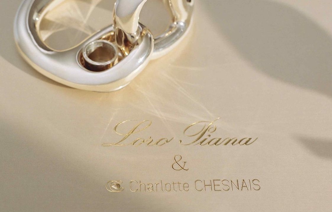 Charlotte Chesnais и Loro Piana показали серию «ювелирных» украшений для дома
