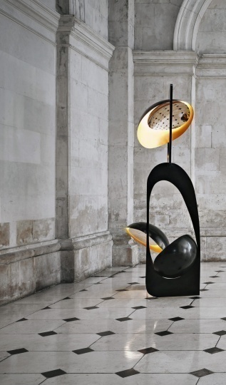 Красота в движении: световая скульптура Ниам Барри