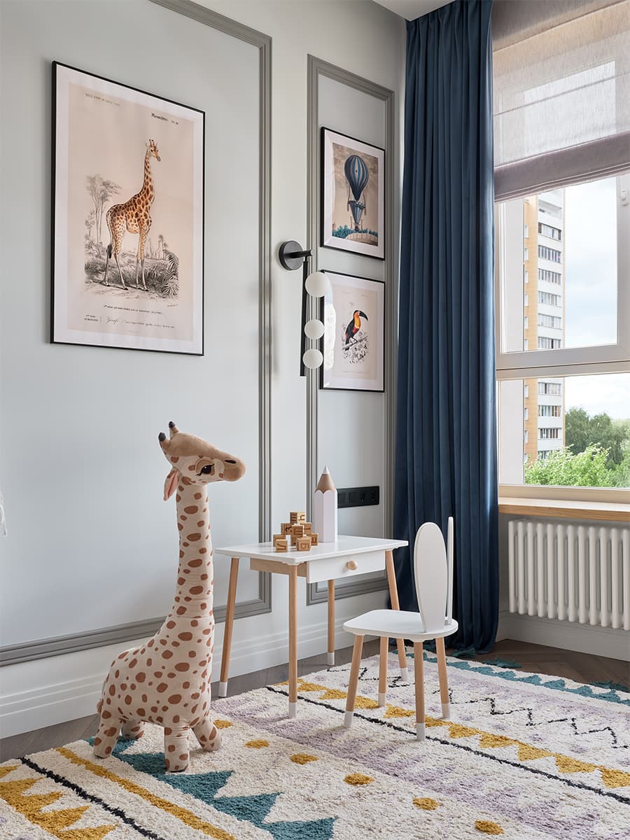 Нарядный интерьер с мраморными и латунными акцентами – проект I+E Spaces Studio