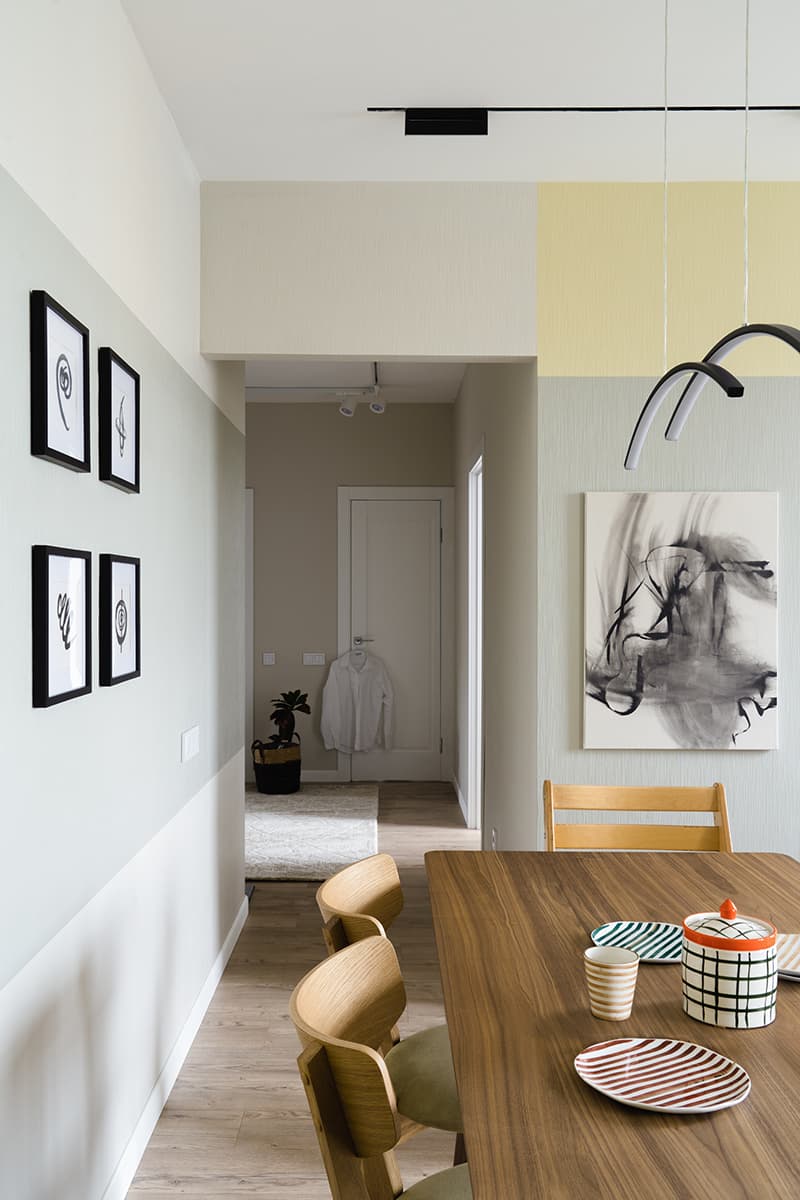 Эклектичный интерьер в технике color blocking для семьи с маленькой дочкой – проект Любови Уткиной