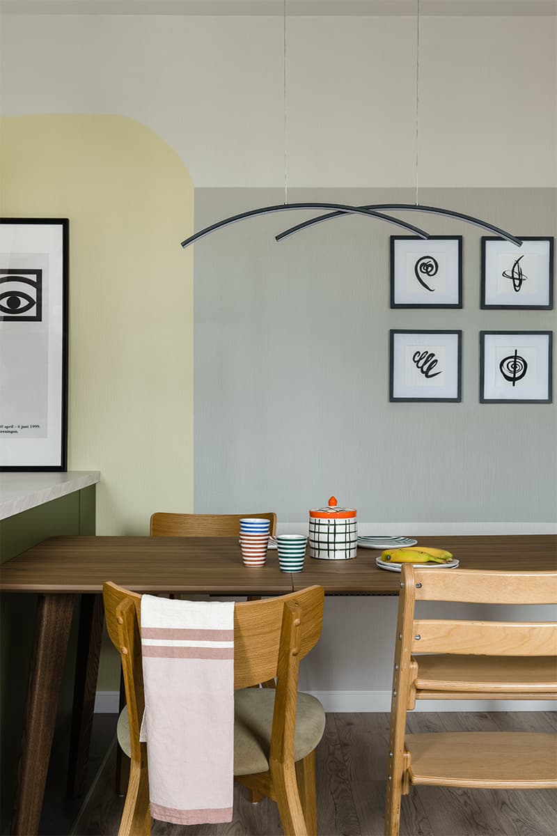 Эклектичный интерьер в технике color blocking для семьи с маленькой дочкой – проект Любови Уткиной
