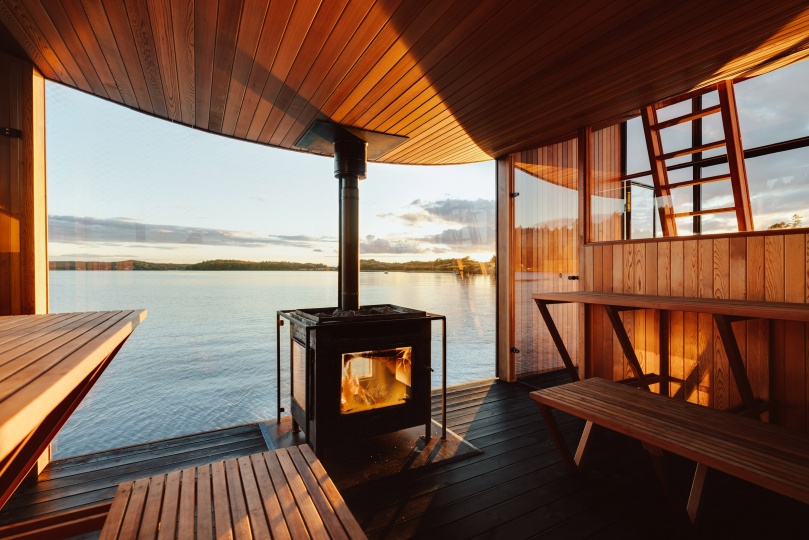 Шведские архитекторы Sandellsandberg сделали плавучую сауну