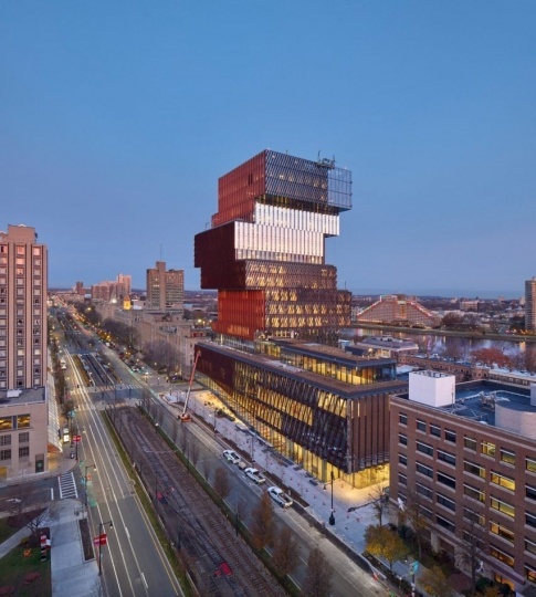 В Бостоне появился вертикальный университетский кампус