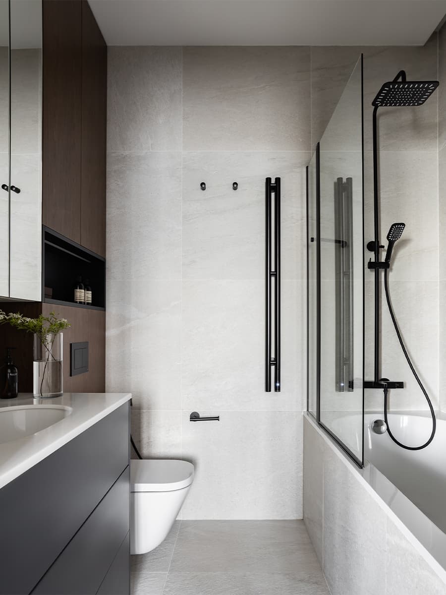 Сбалансированный интерьер с деревянными акцентами – проект Екатерины Третьяковой