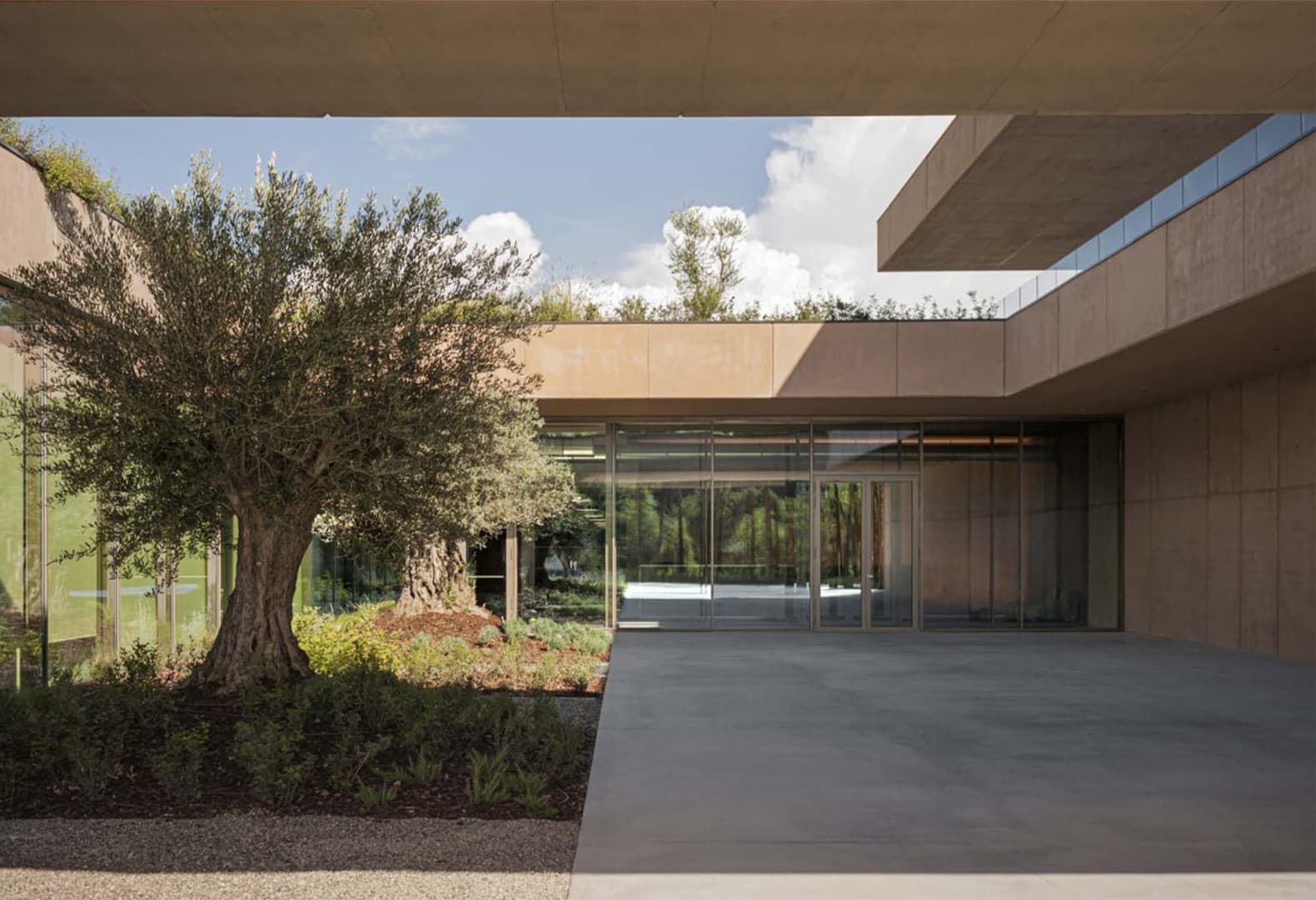 Внутренние пространства фабрики. Фото: © Andrea Ferrari