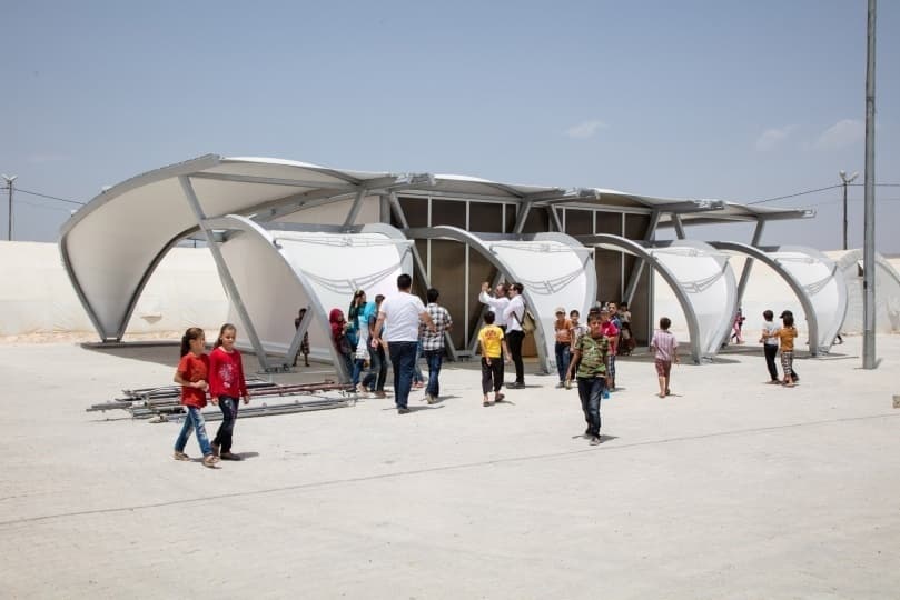 Модульные классные комнаты для беженцев от Zaha Hadid Architects