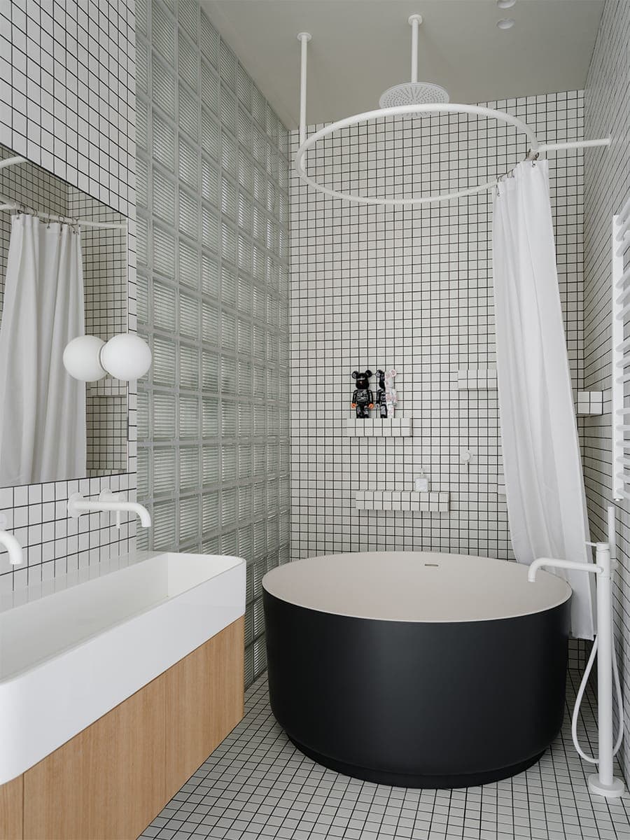 ОПростота, эргономика и эстетика двух культур в интерьере большой квартиры – проект Architectural Studio RE