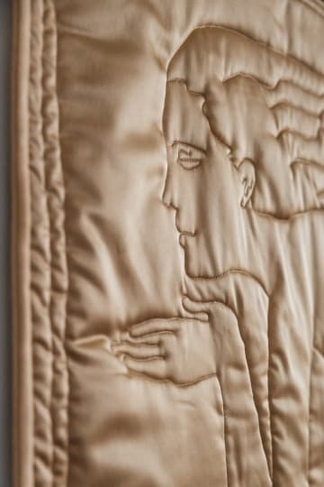 Бренд Helen Loom и художница Анна Пепе создали коллекцию стеганых панно